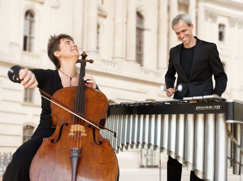 Cellistin und Vibraphonist