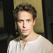 Foto eines Manns Backstage