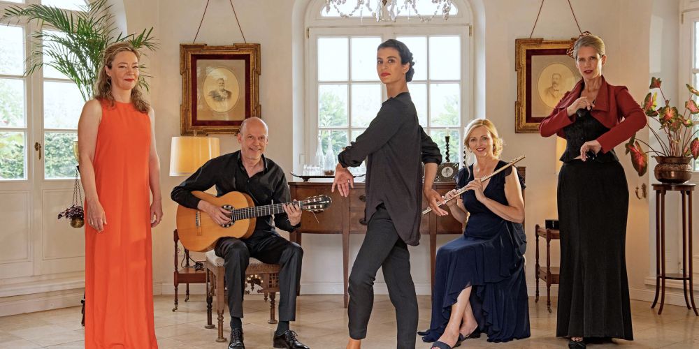 Gruppenfoto der Künstlerinnen und Künstler