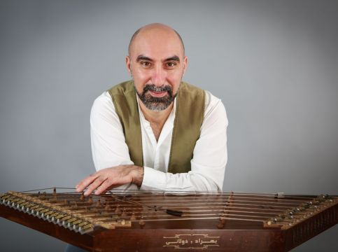 Musayyebi_Kioomars am Santur