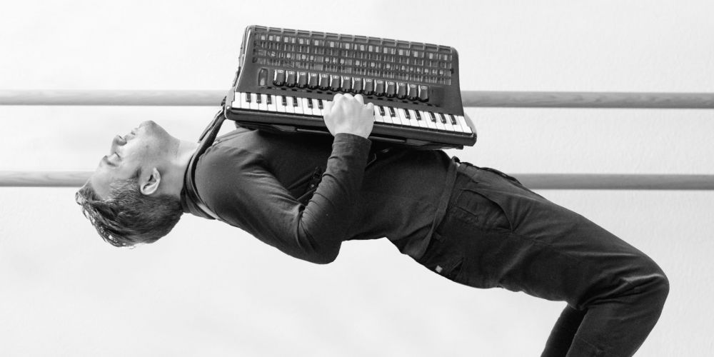 Miroslav Nisić mit Akkordeon