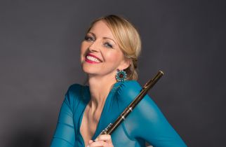 Portrait mit Querflöte