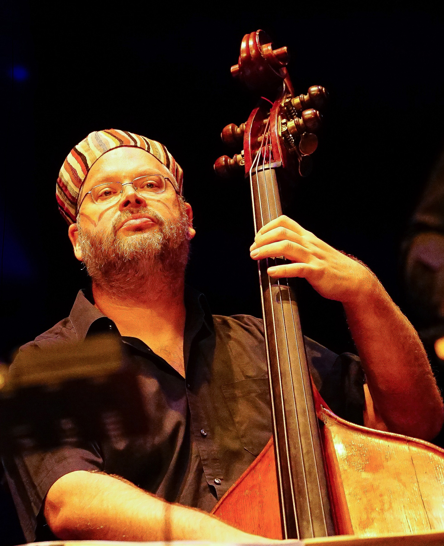 Alexander Morsey am Kontrabass